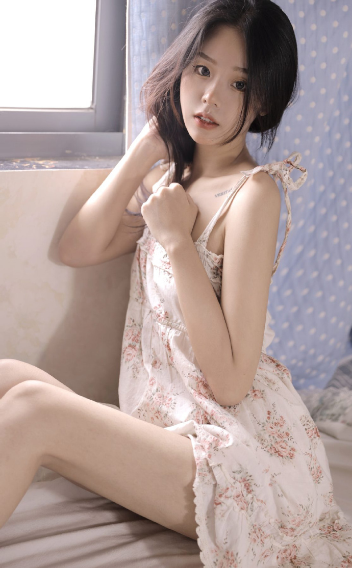 假面女郎 封面